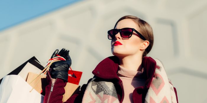 Download our free Live Shopping and Influencer Marketing Guide