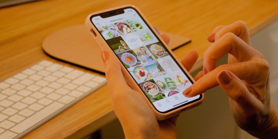 How to Share/Repost a Story on Instagram